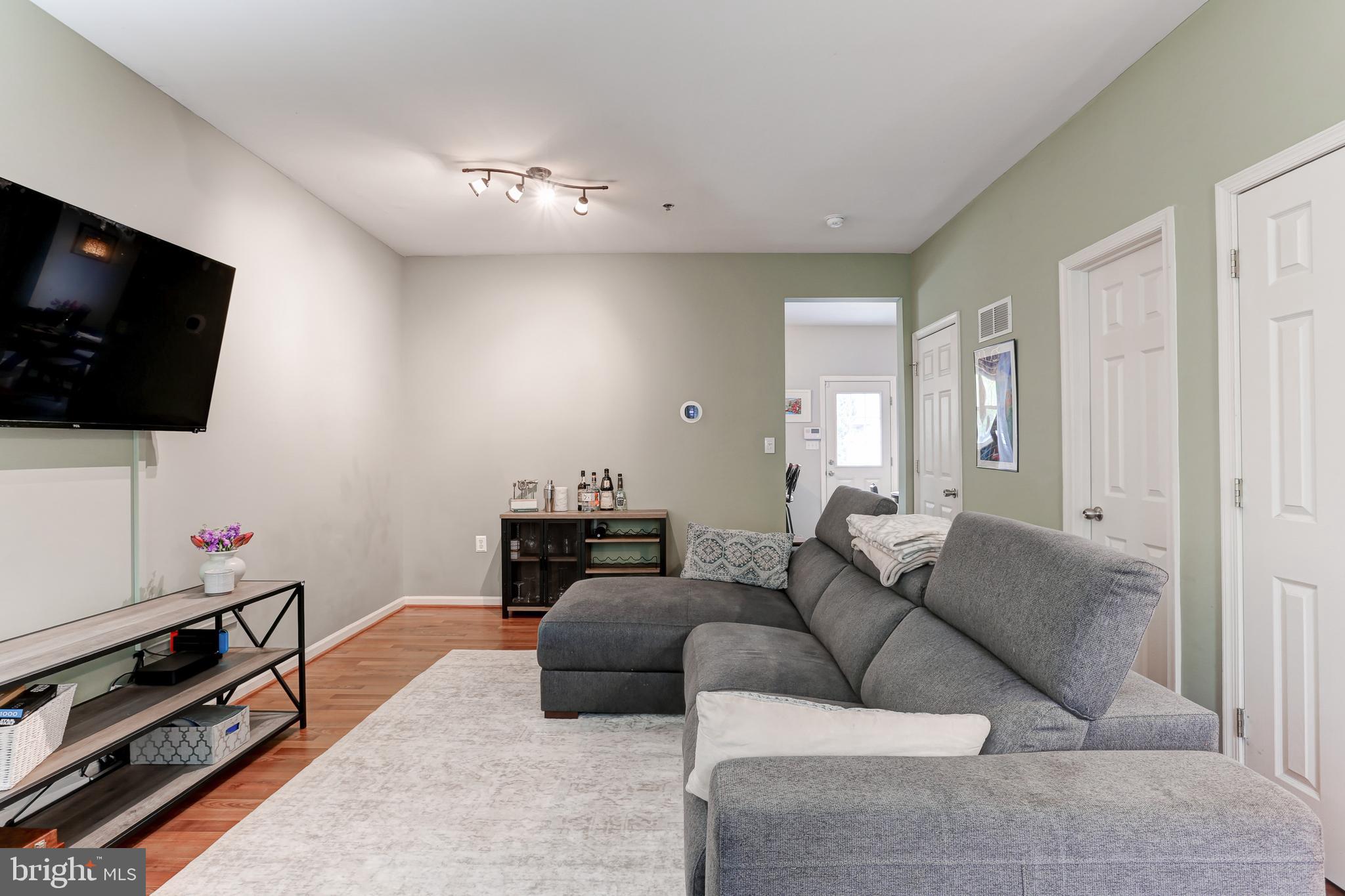 CAPITAL HEIGHTS - Residential