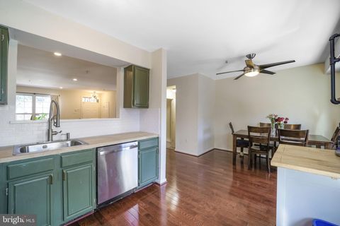 3709 FOREST GLENN COURT SUITLAND MD 20746