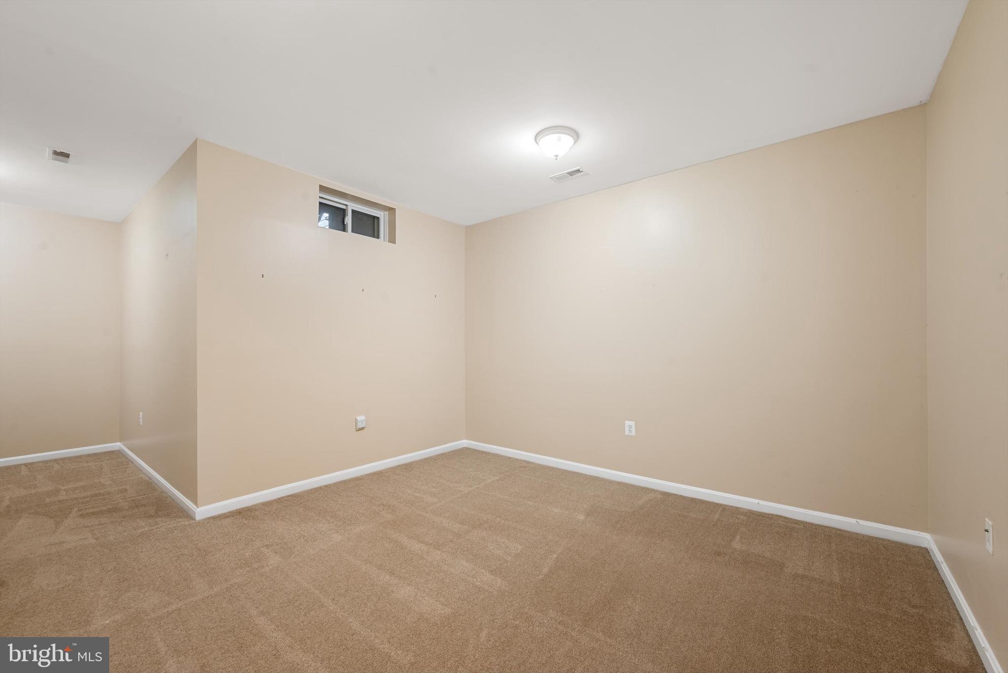 COLONIAL HILLS - Residential