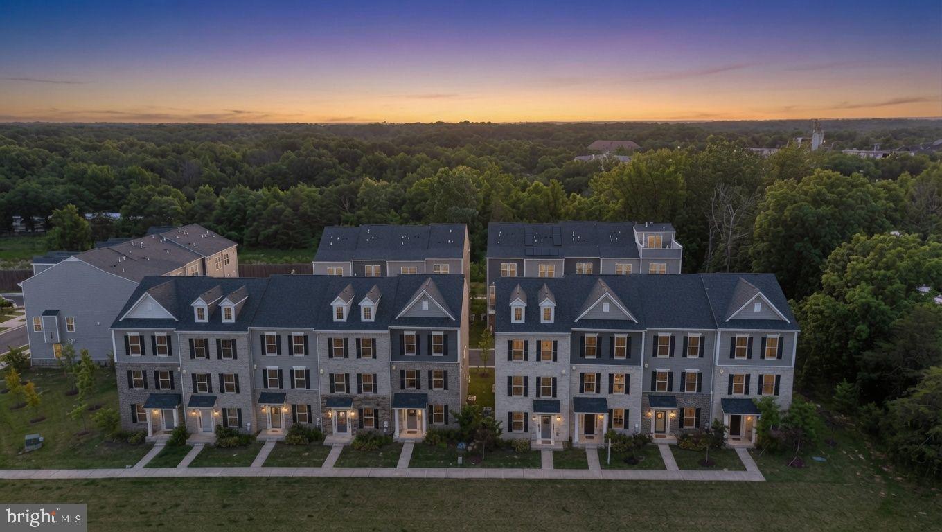 7607 PRESIDENTIAL PARKWAY