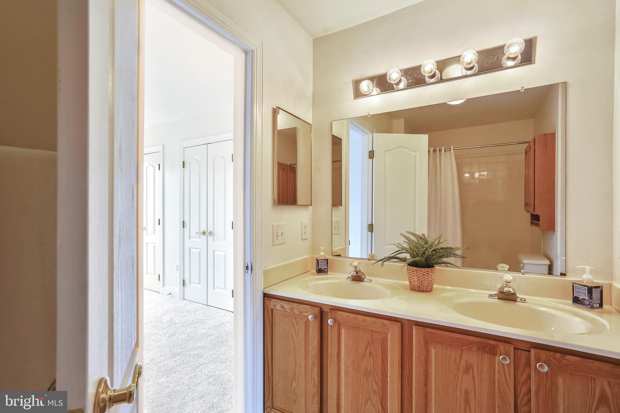 MOIDONE ACRES - Residential