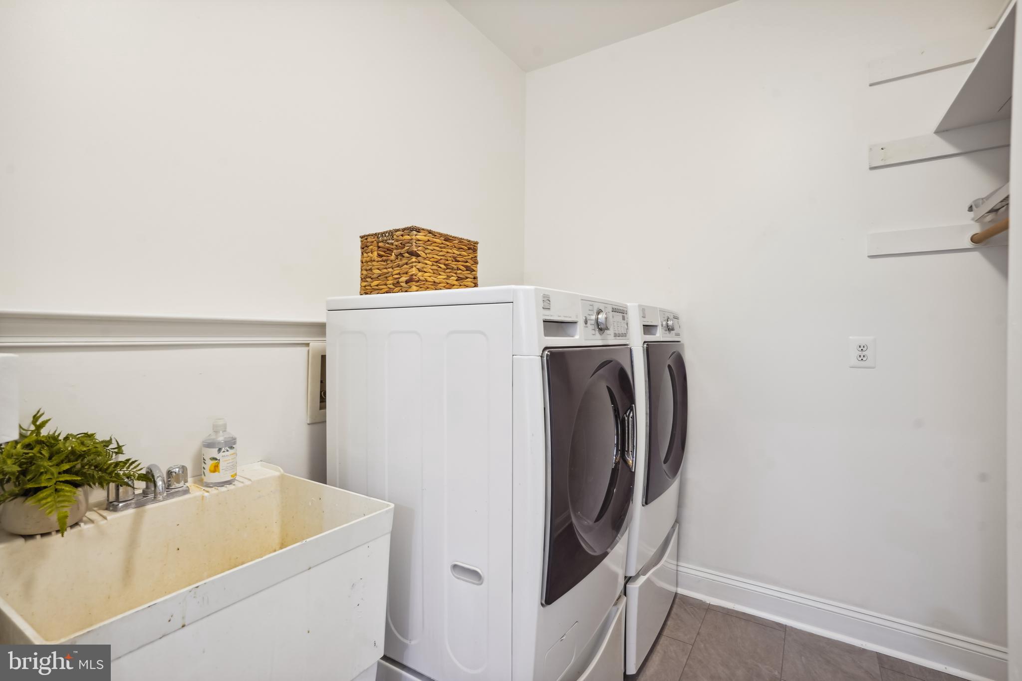 MOIDONE ACRES - Residential