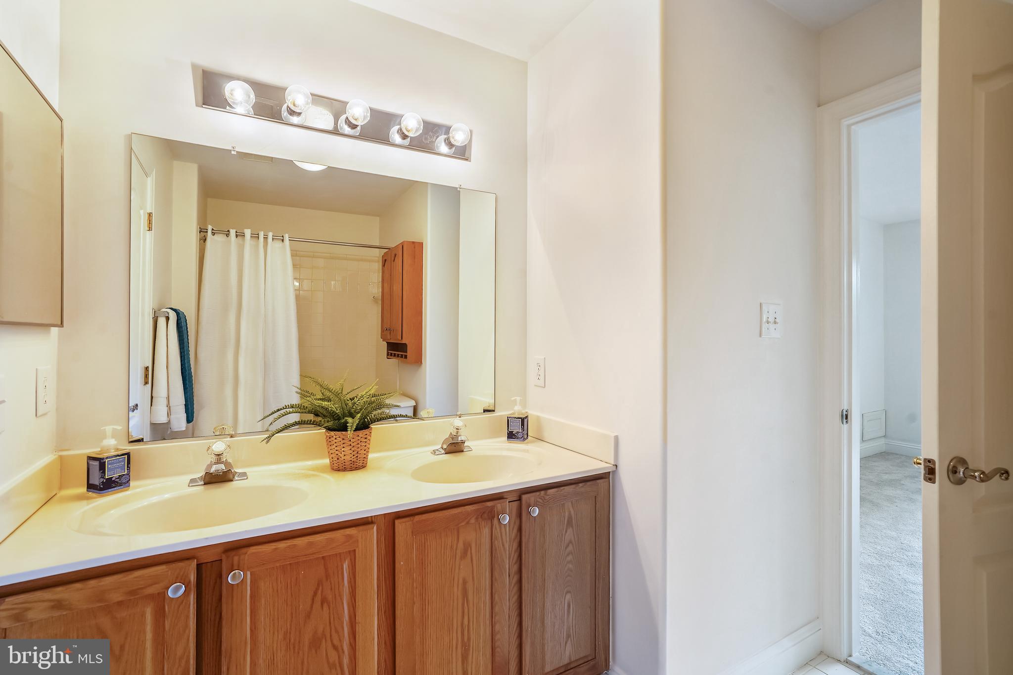 MOIDONE ACRES - Residential