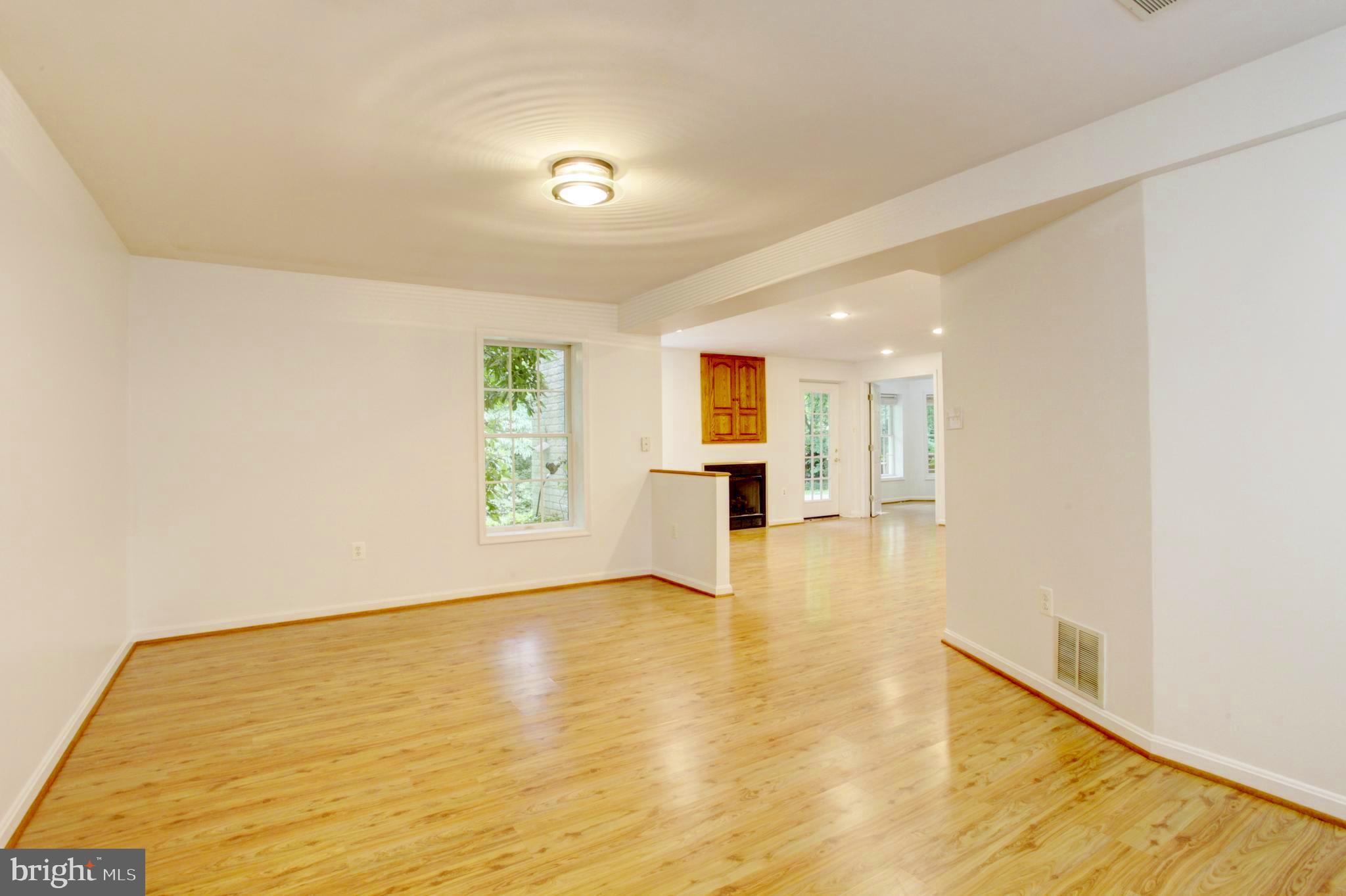 MOIDONE ACRES - Residential