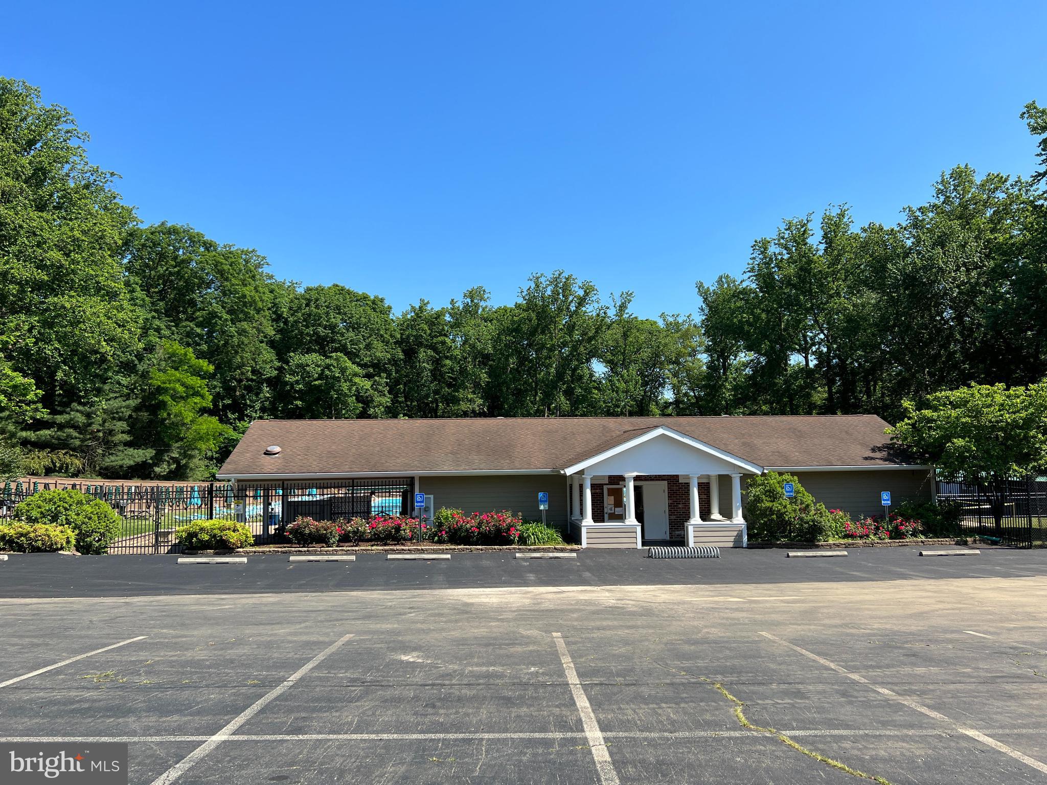 MOIDONE ACRES - Residential