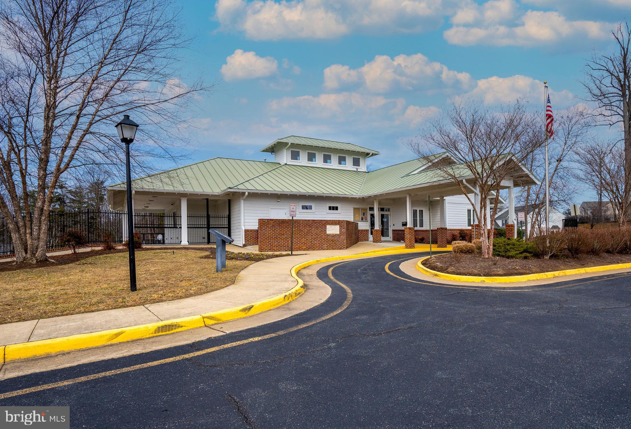 LEELAND STATION - Residential Lease