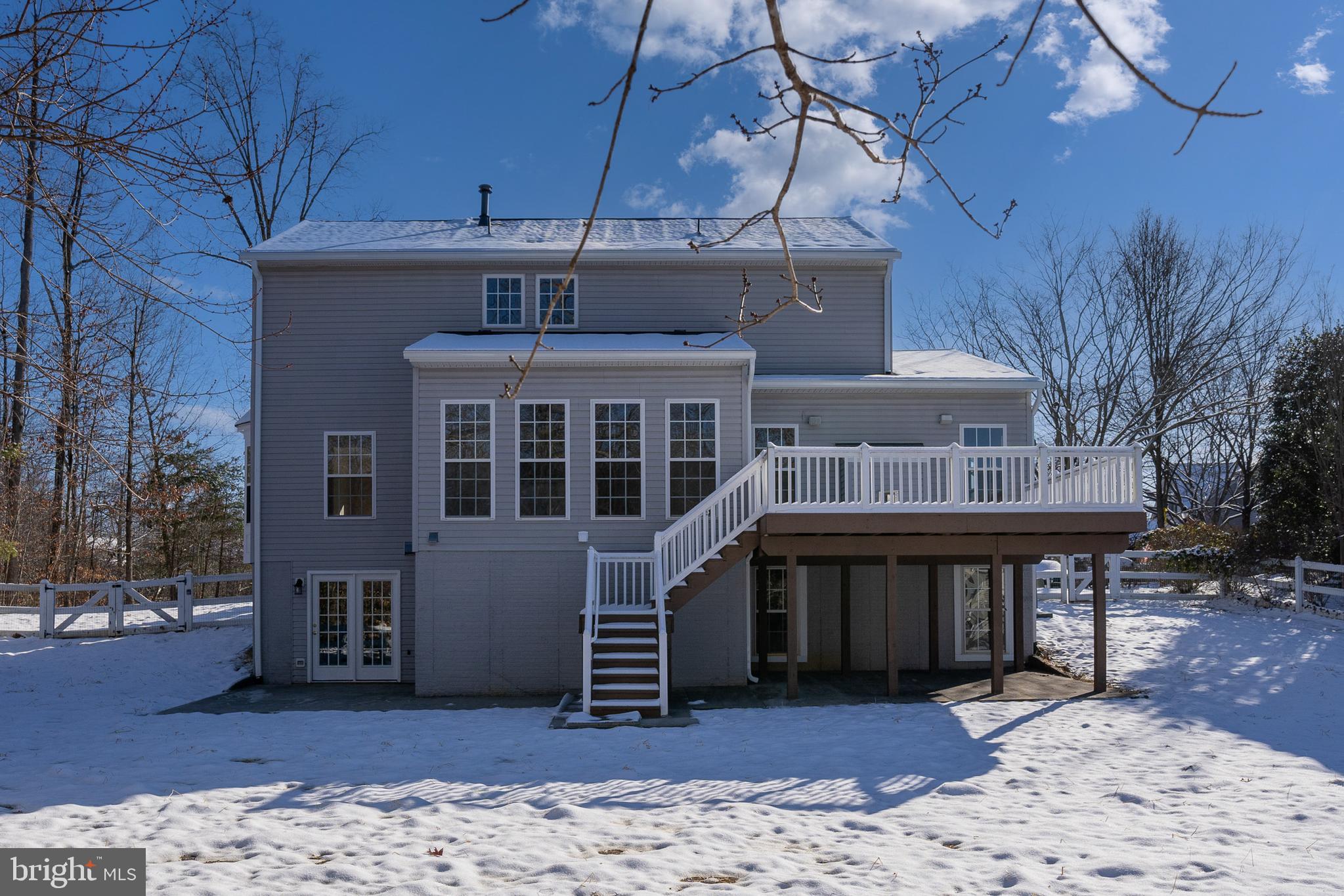 LEELAND STATION - Residential Lease