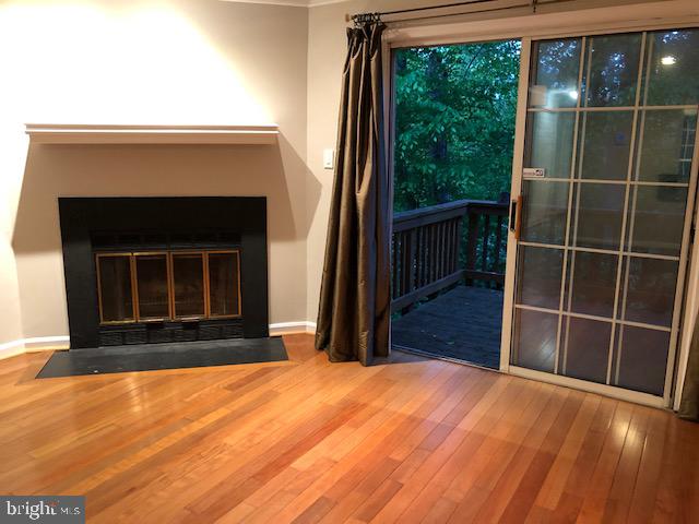 GROSVENOR PARK TOWNHOME CONDOMINIUMS - Residential