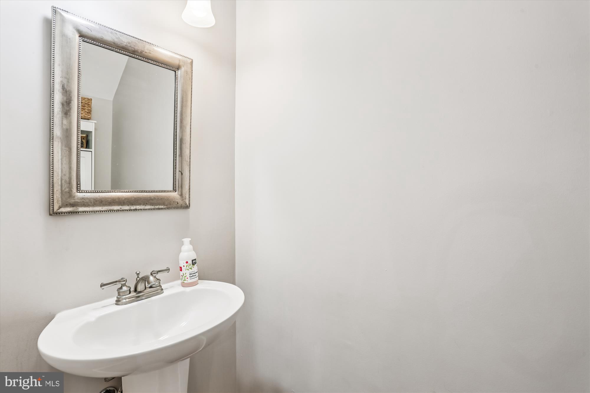 GROSVENOR PARK TOWNHOME CONDOMINIUMS - Residential