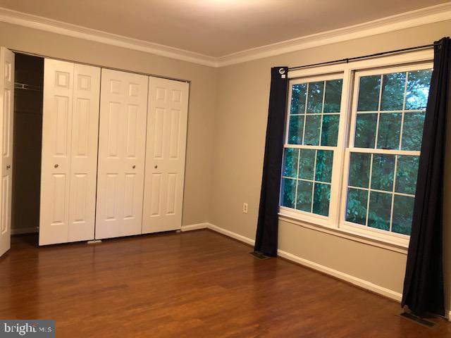 GROSVENOR PARK TOWNHOME CONDOMINIUMS - Residential