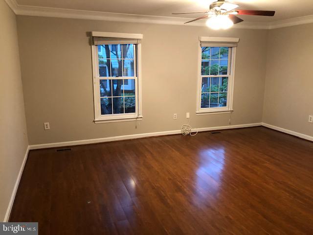 GROSVENOR PARK TOWNHOME CONDOMINIUMS - Residential