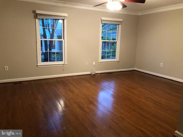 GROSVENOR PARK TOWNHOME CONDOMINIUMS - Residential