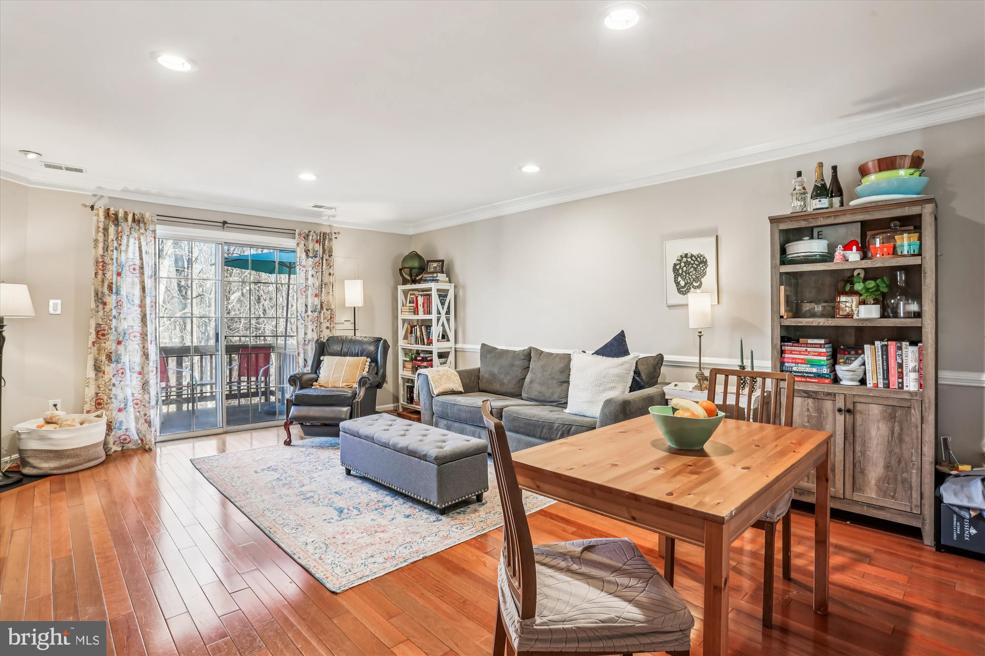 GROSVENOR PARK TOWNHOME CONDOMINIUMS - Residential