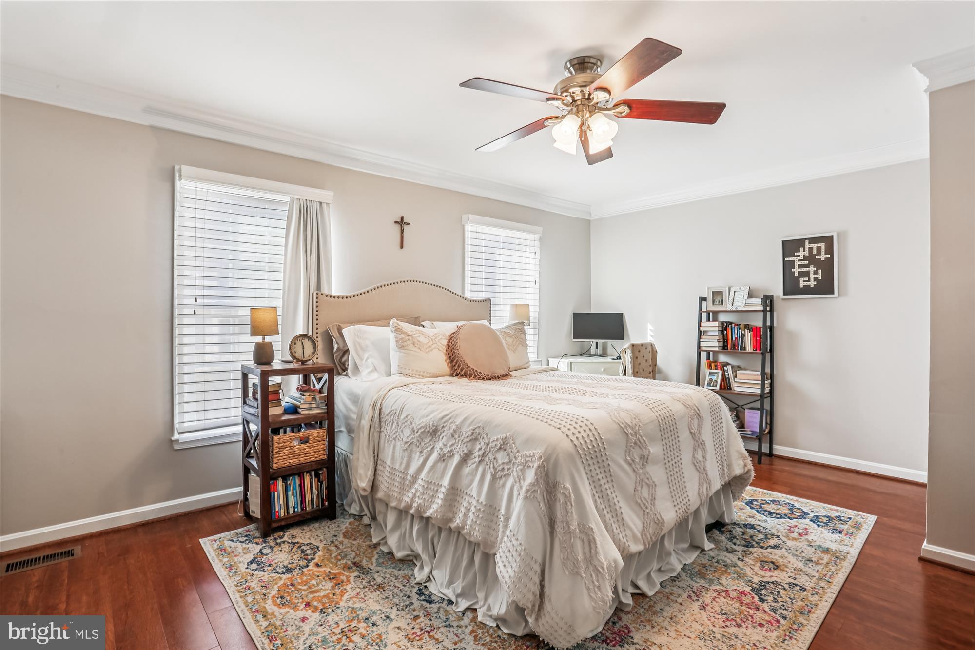 GROSVENOR PARK TOWNHOME CONDOMINIUMS - Residential