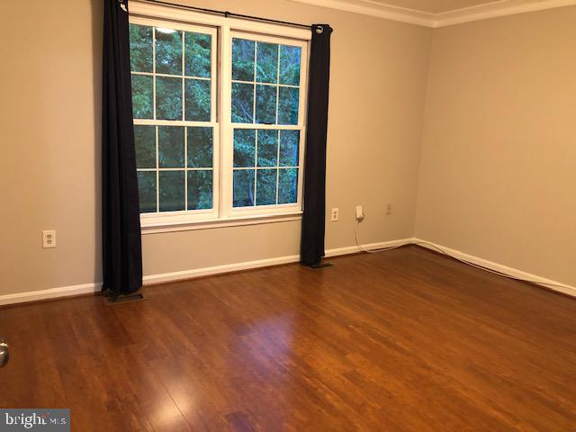 GROSVENOR PARK TOWNHOME CONDOMINIUMS - Residential