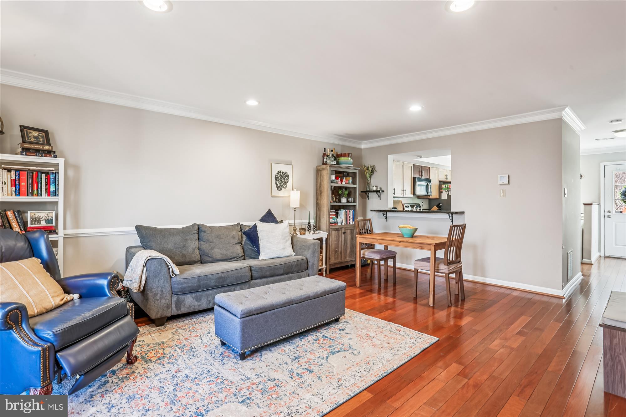 GROSVENOR PARK TOWNHOME CONDOMINIUMS - Residential