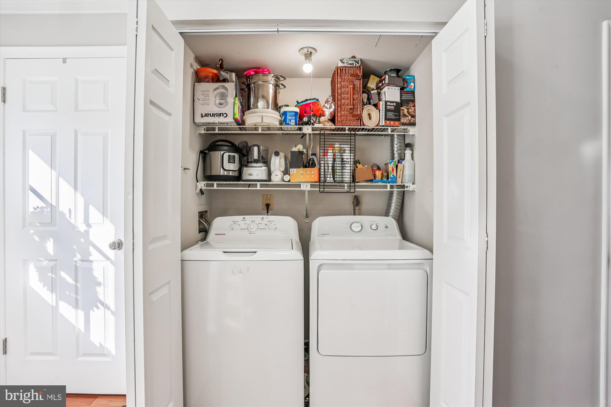 GROSVENOR PARK TOWNHOME CONDOMINIUMS - Residential