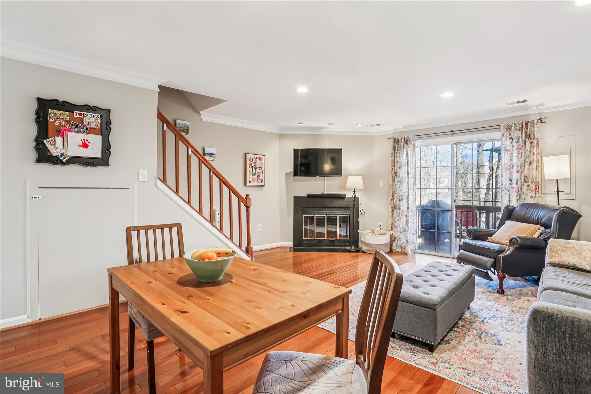 GROSVENOR PARK TOWNHOME CONDOMINIUMS - Residential