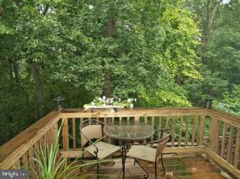 GROSVENOR PARK TOWNHOME CONDOMINIUMS - Residential