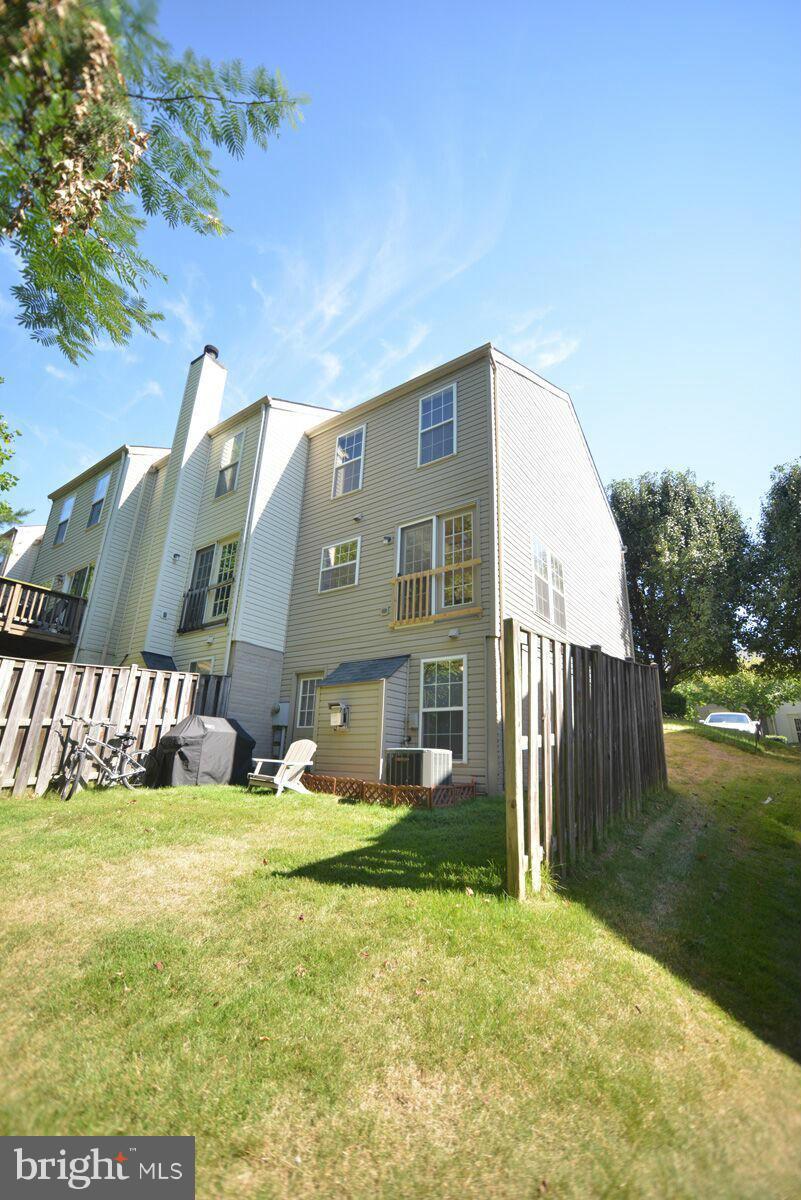 DEVILS REACH CONDOS - Residential