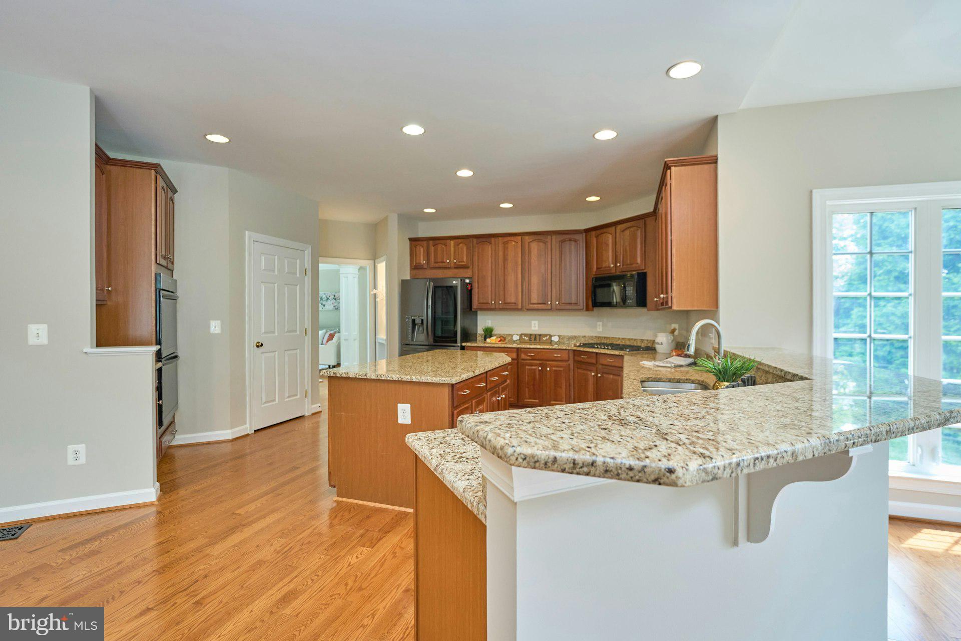 LANSDOWNE ON THE POTOMAC - Residential