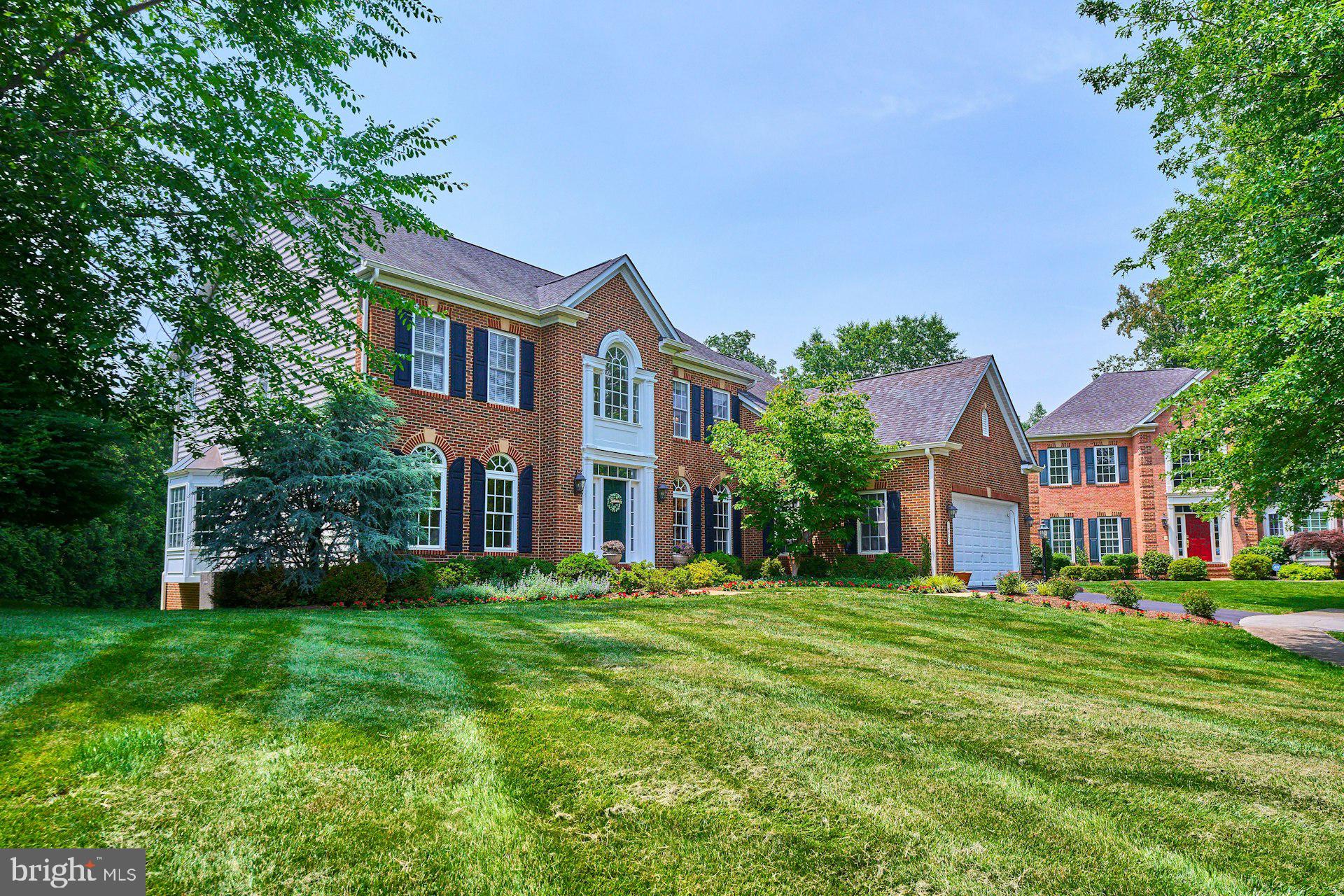 LANSDOWNE ON THE POTOMAC - Residential