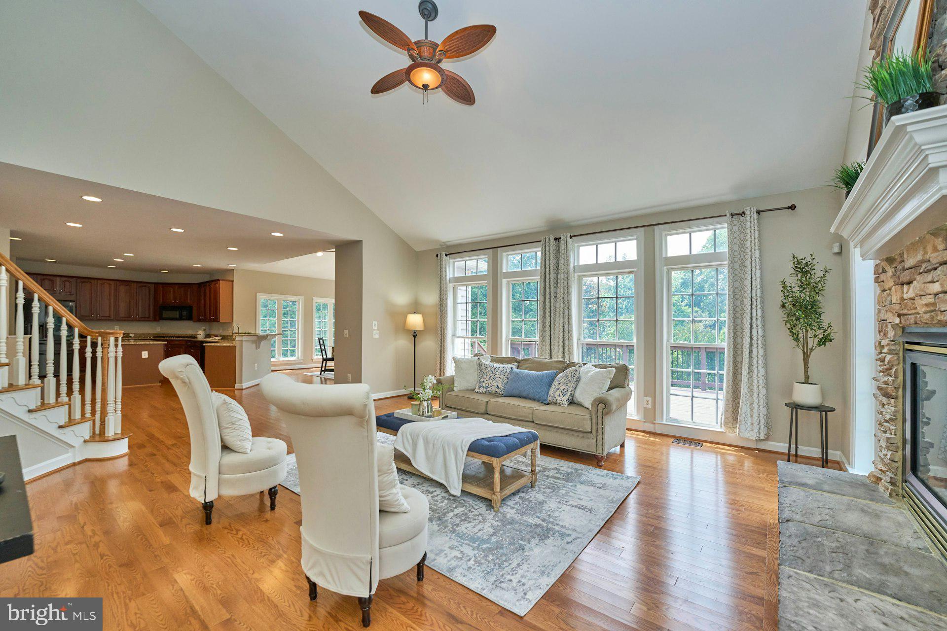 LANSDOWNE ON THE POTOMAC - Residential