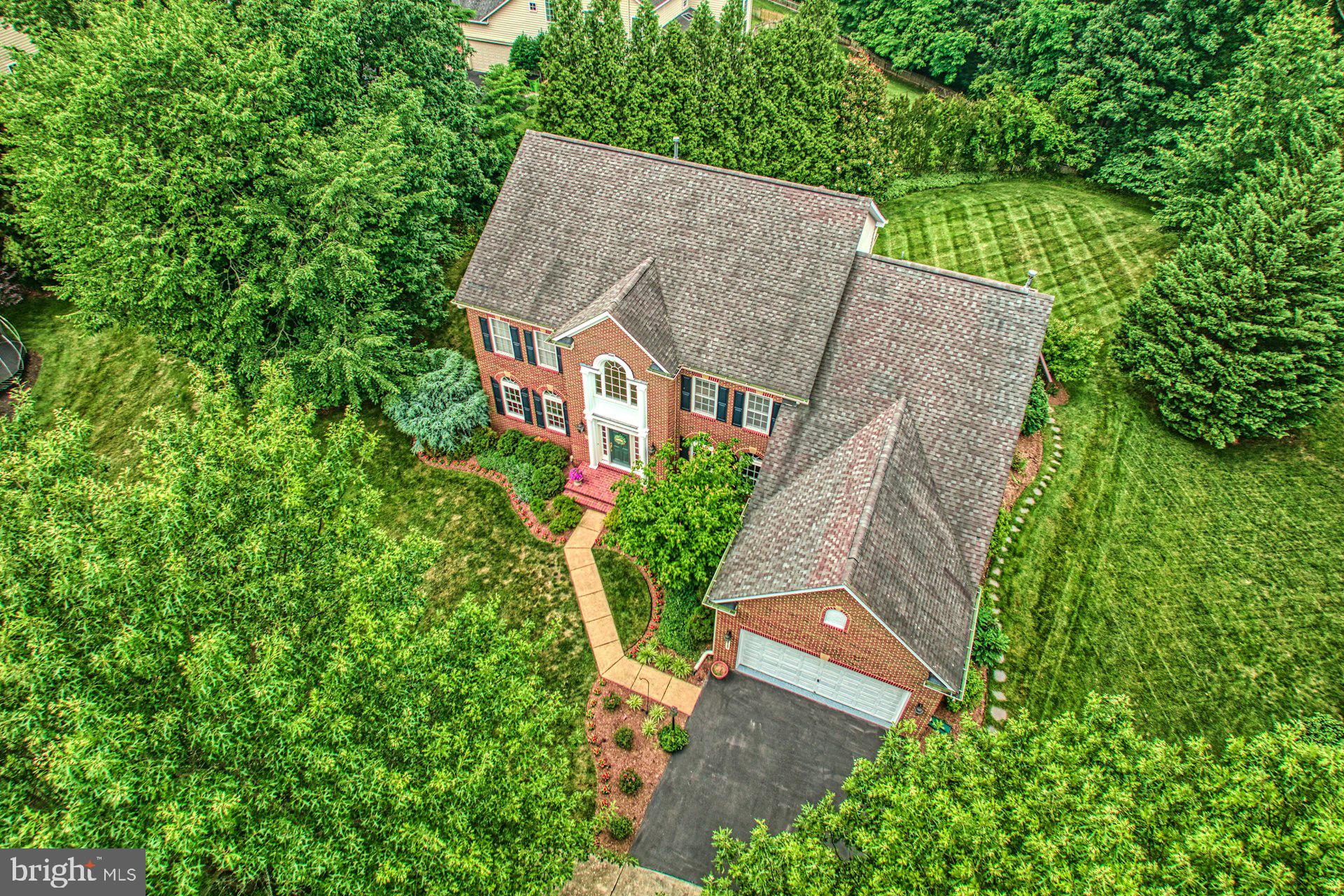 LANSDOWNE ON THE POTOMAC - Residential