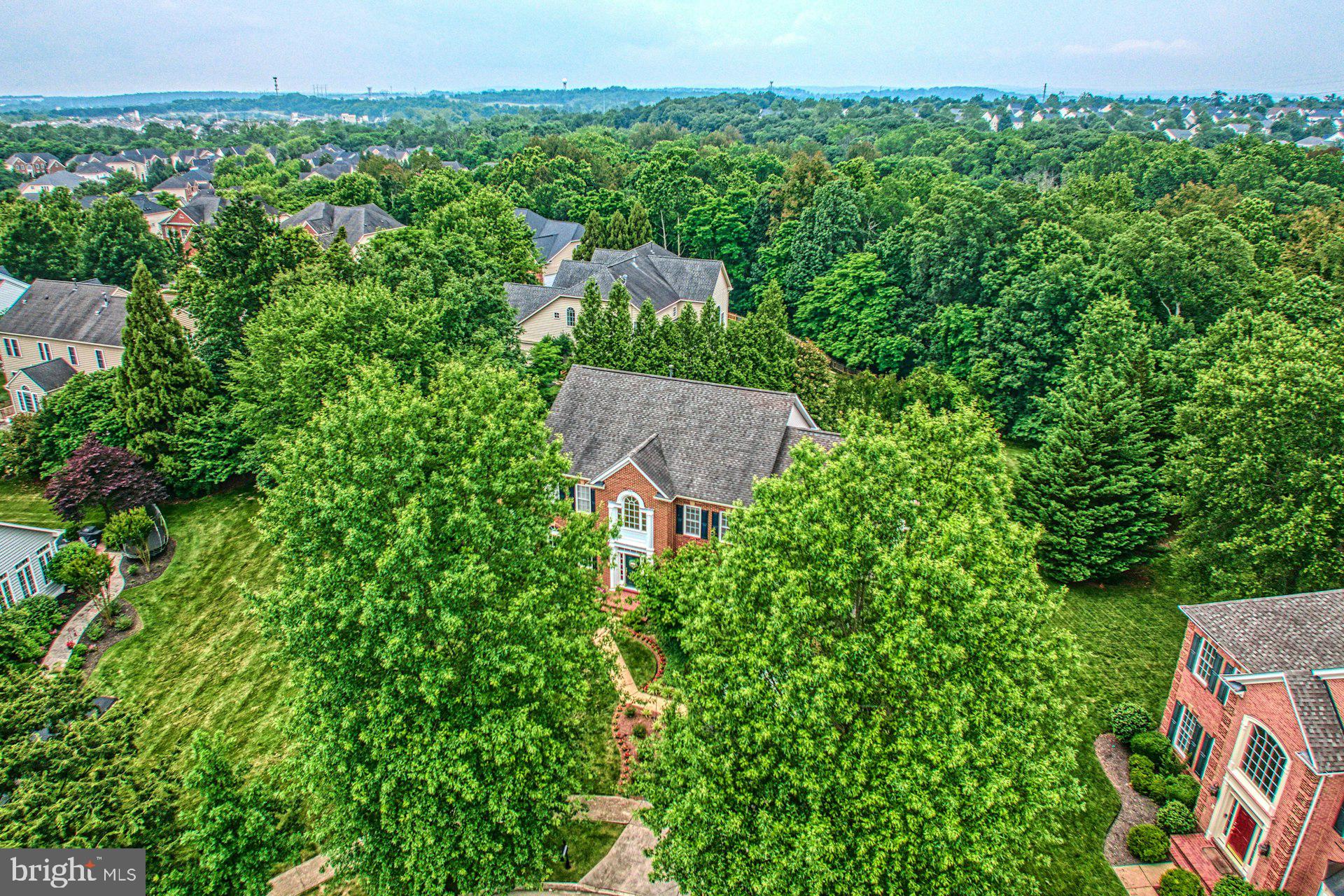 LANSDOWNE ON THE POTOMAC - Residential