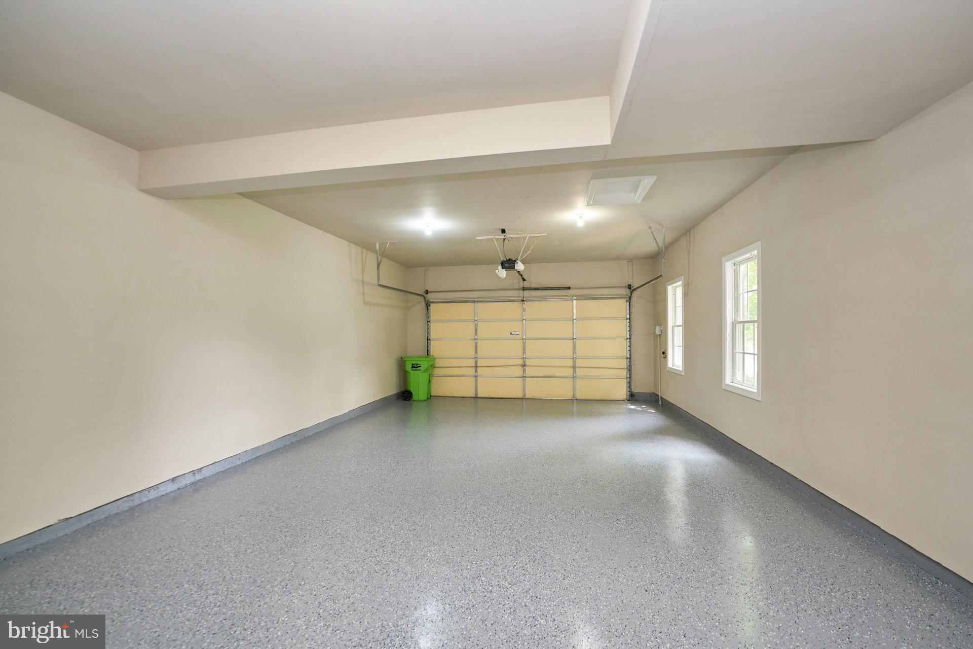 LANSDOWNE ON THE POTOMAC - Residential