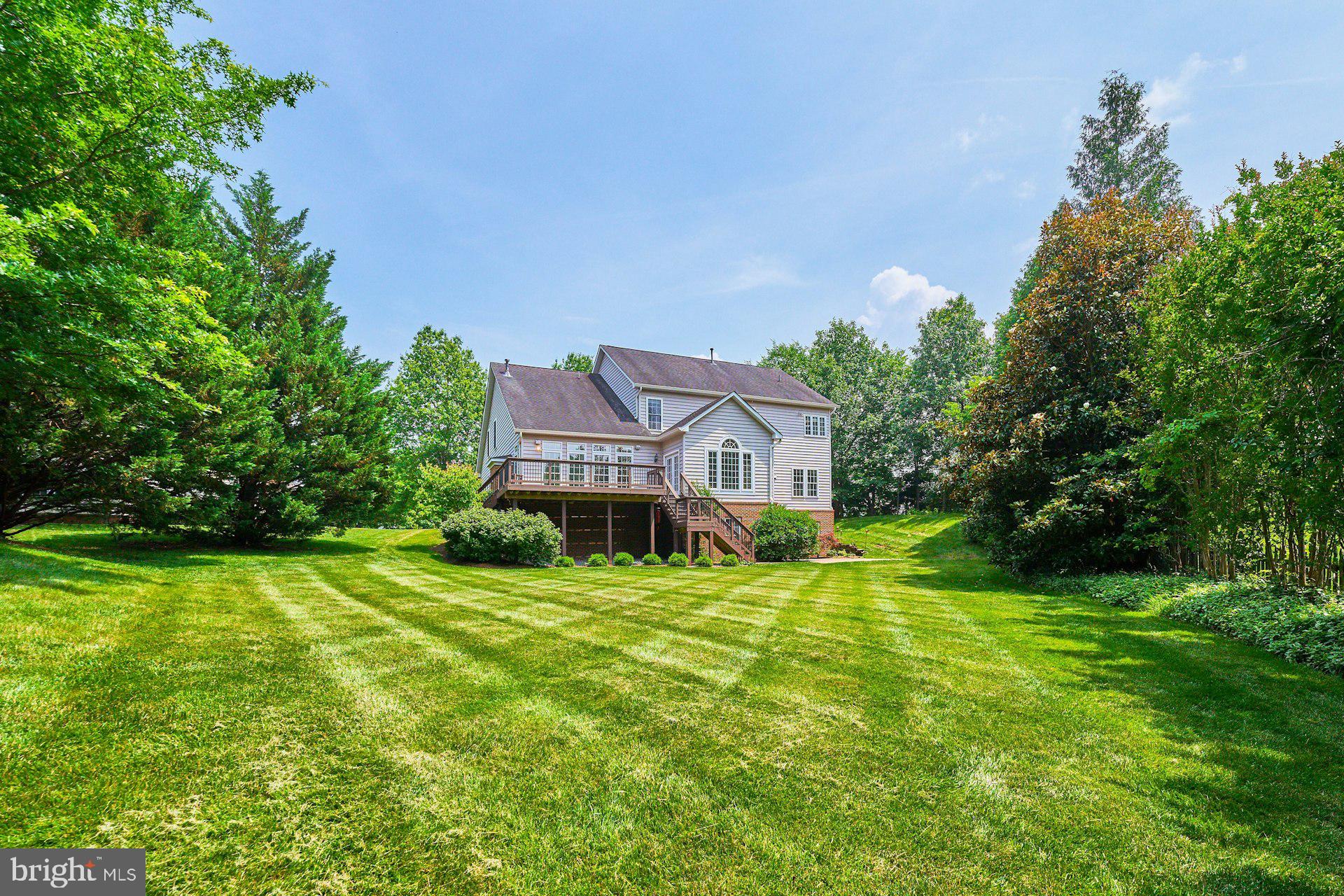 LANSDOWNE ON THE POTOMAC - Residential
