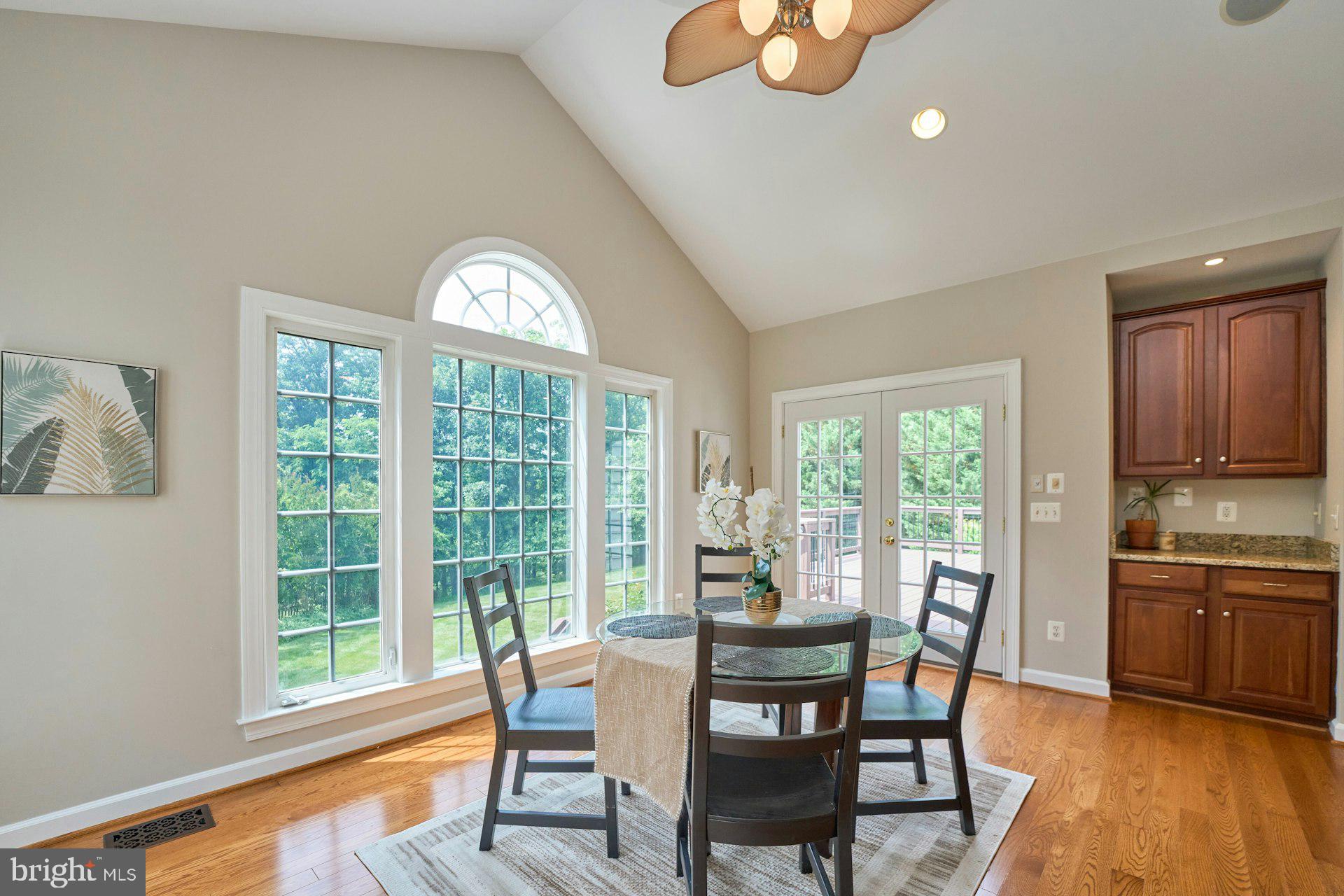 LANSDOWNE ON THE POTOMAC - Residential