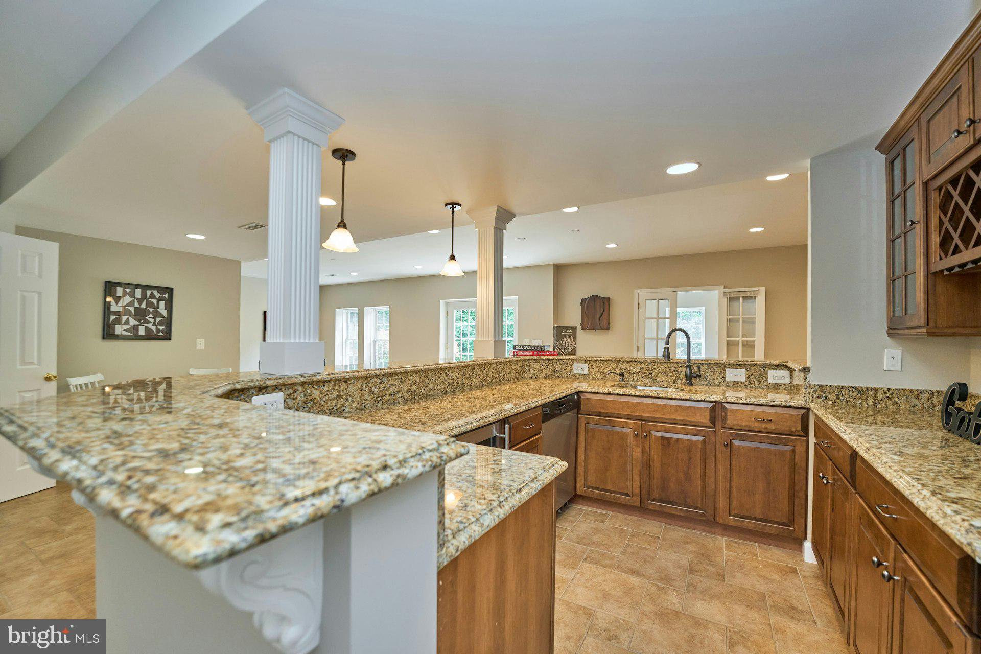 LANSDOWNE ON THE POTOMAC - Residential