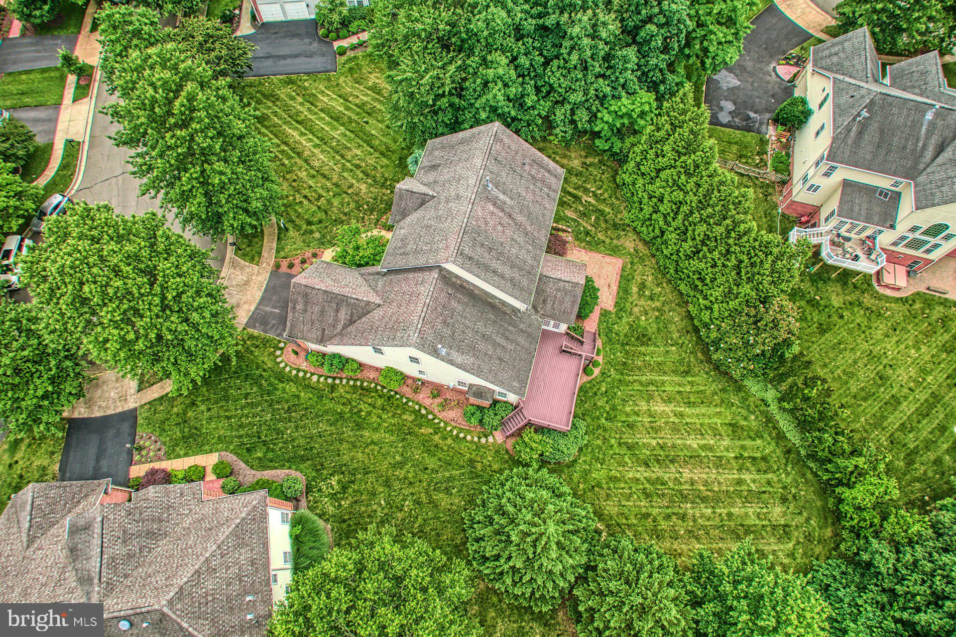 LANSDOWNE ON THE POTOMAC - Residential