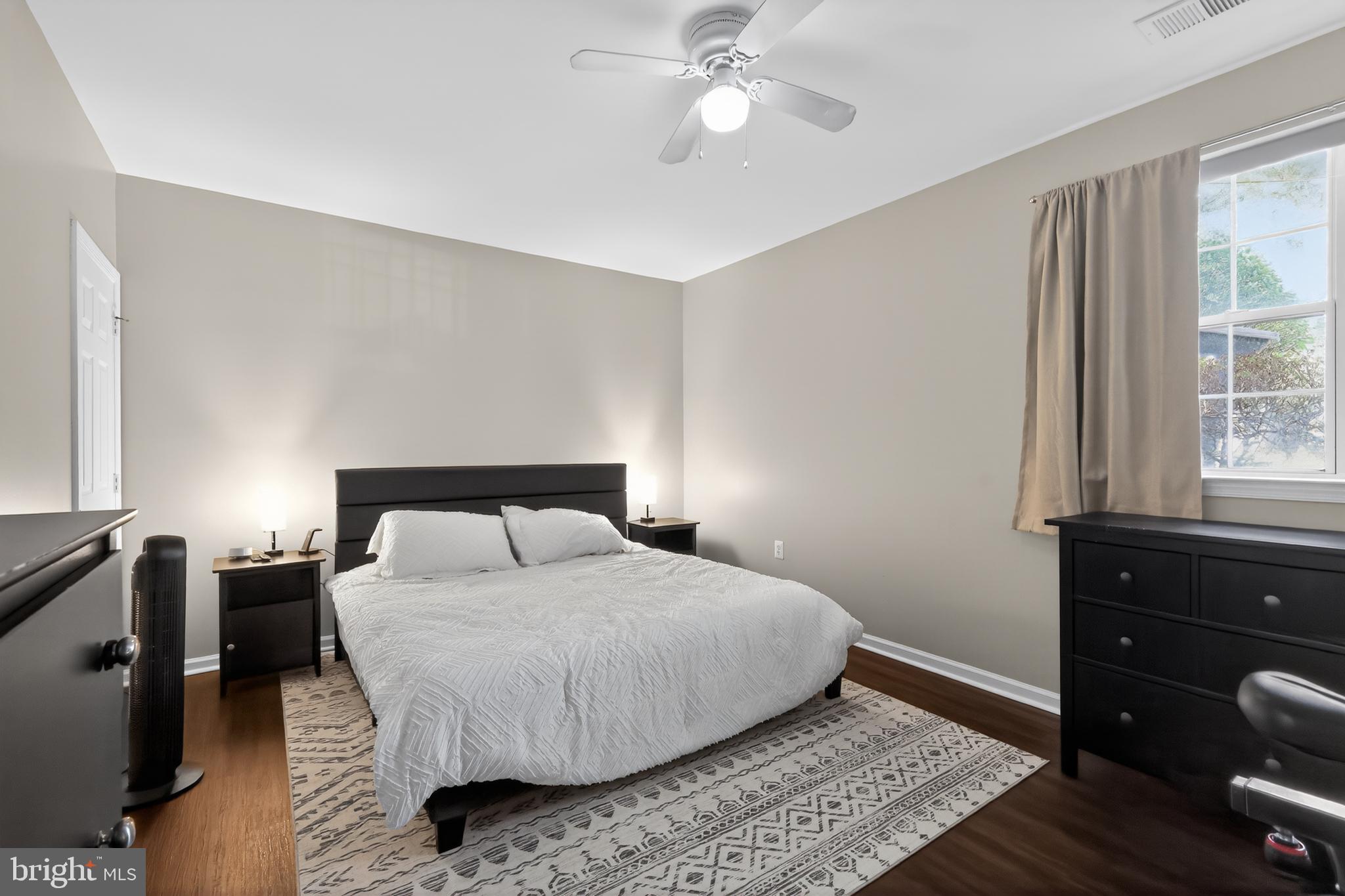 SYCAMORE MEWS - Residential