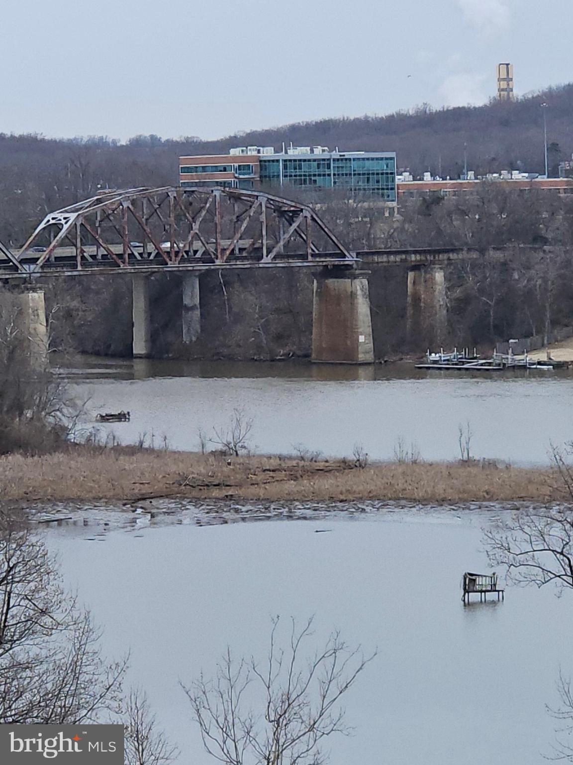 BELMONT BAY - Residential