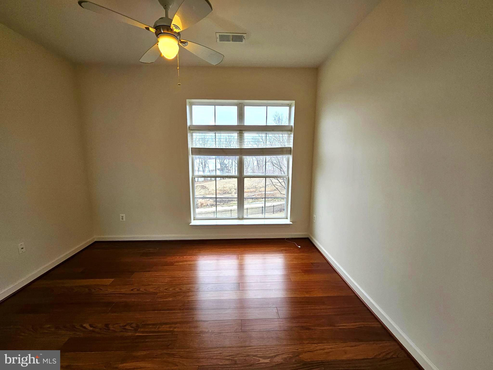 BELMONT BAY - Residential