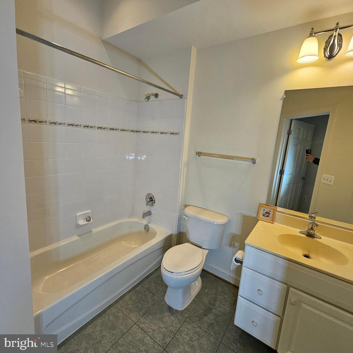 BELMONT BAY - Residential