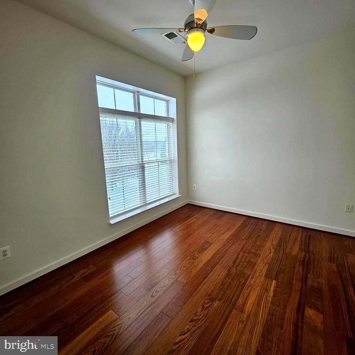 BELMONT BAY - Residential