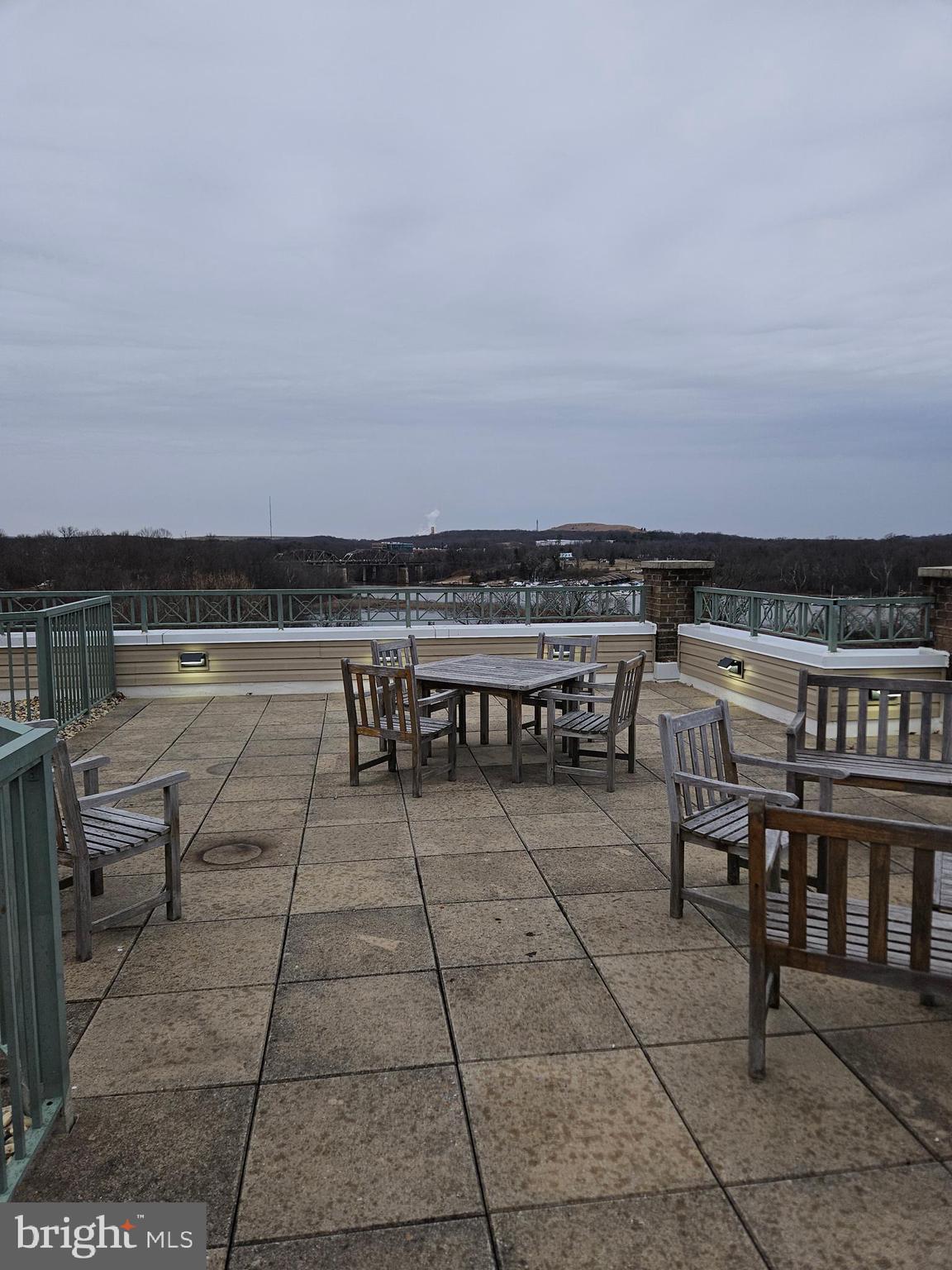 BELMONT BAY - Residential