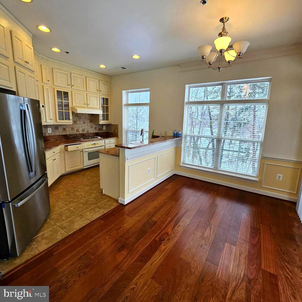 BELMONT BAY - Residential