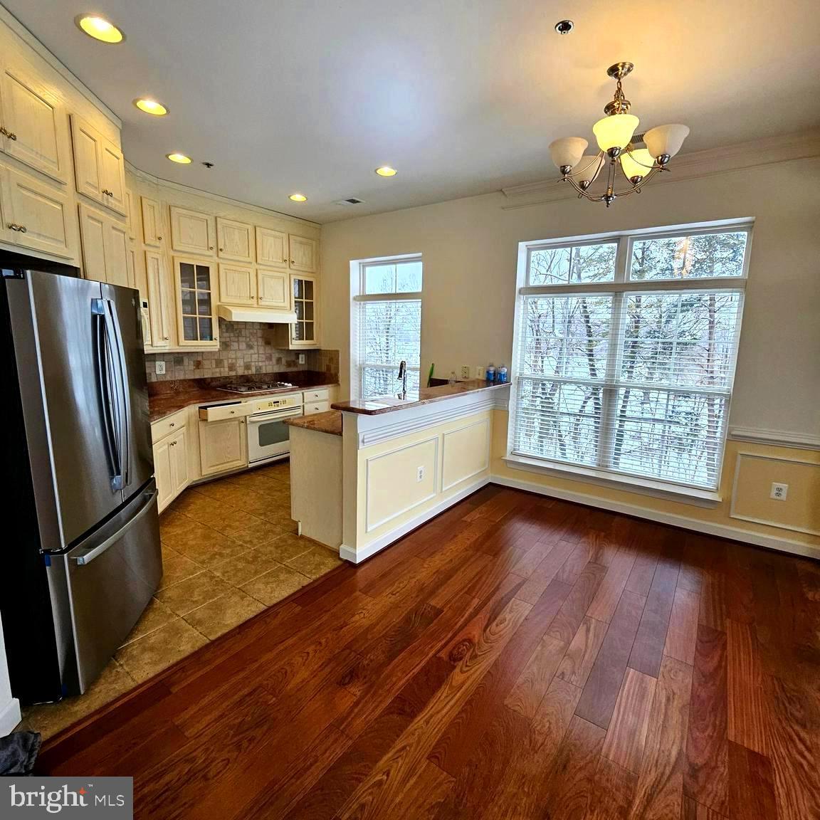 BELMONT BAY - Residential