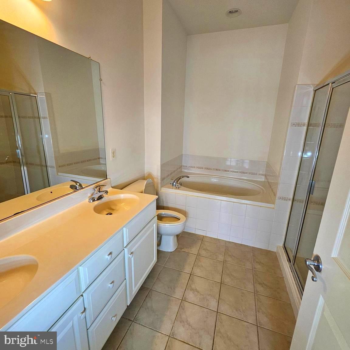 BELMONT BAY - Residential