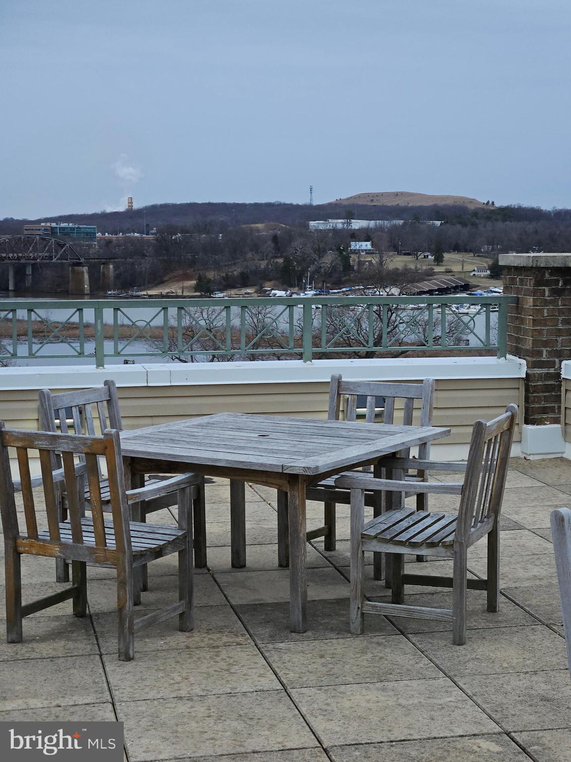 BELMONT BAY - Residential