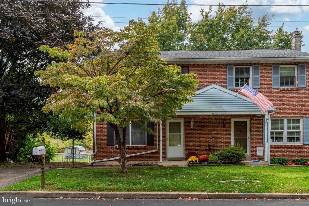 Photo of 42 Froelich Avenue, MOUNTVILLE, PA 17554 (MLS # PALA2075526)