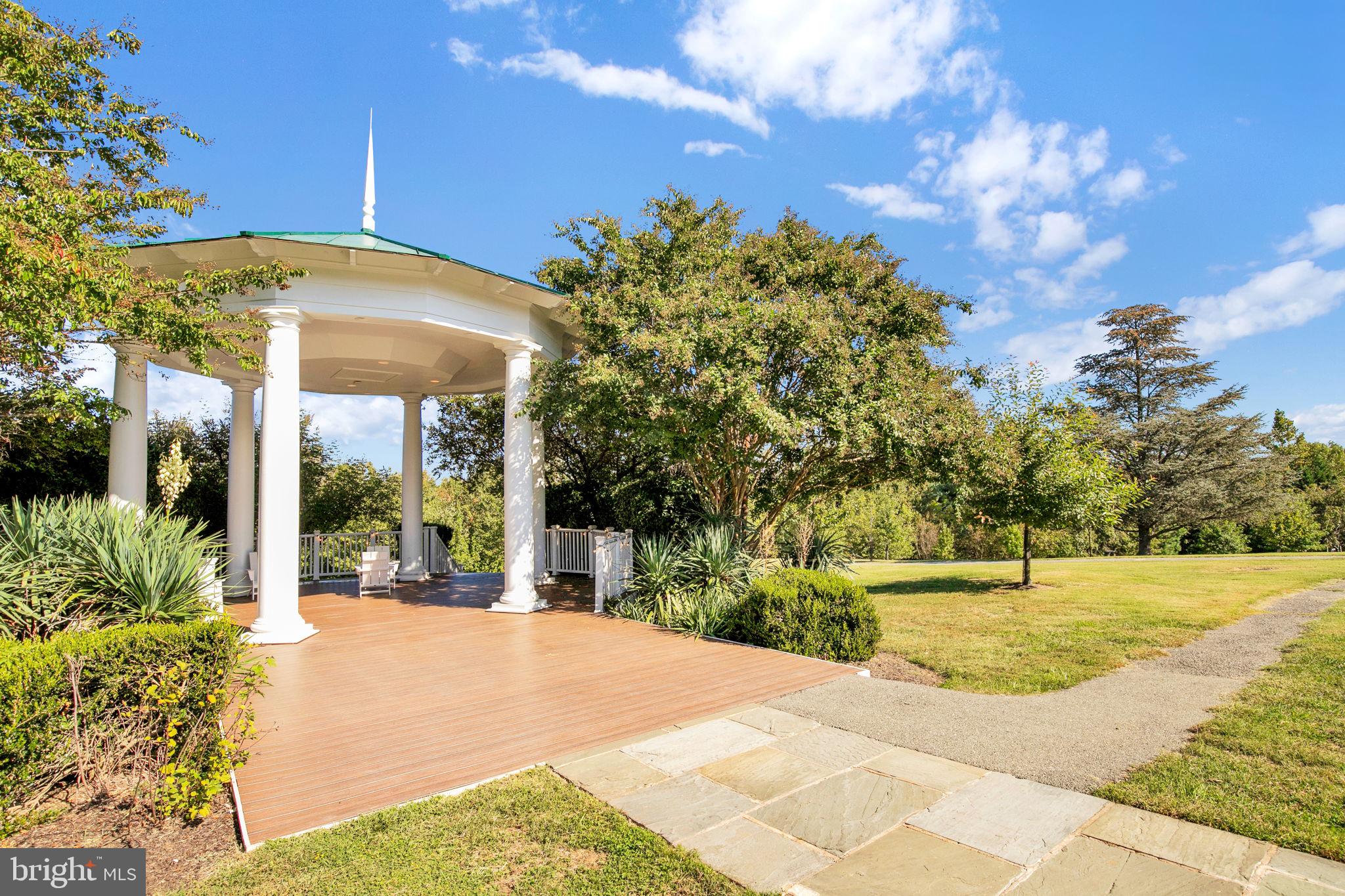 PARKSIDE CONDOMINIUMS - Residential