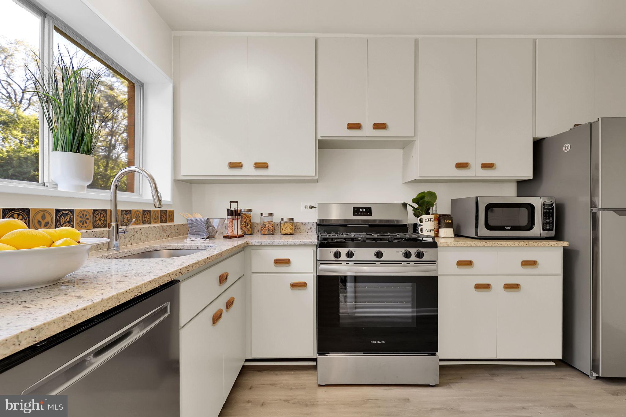 PARKSIDE CONDOMINIUMS - Residential