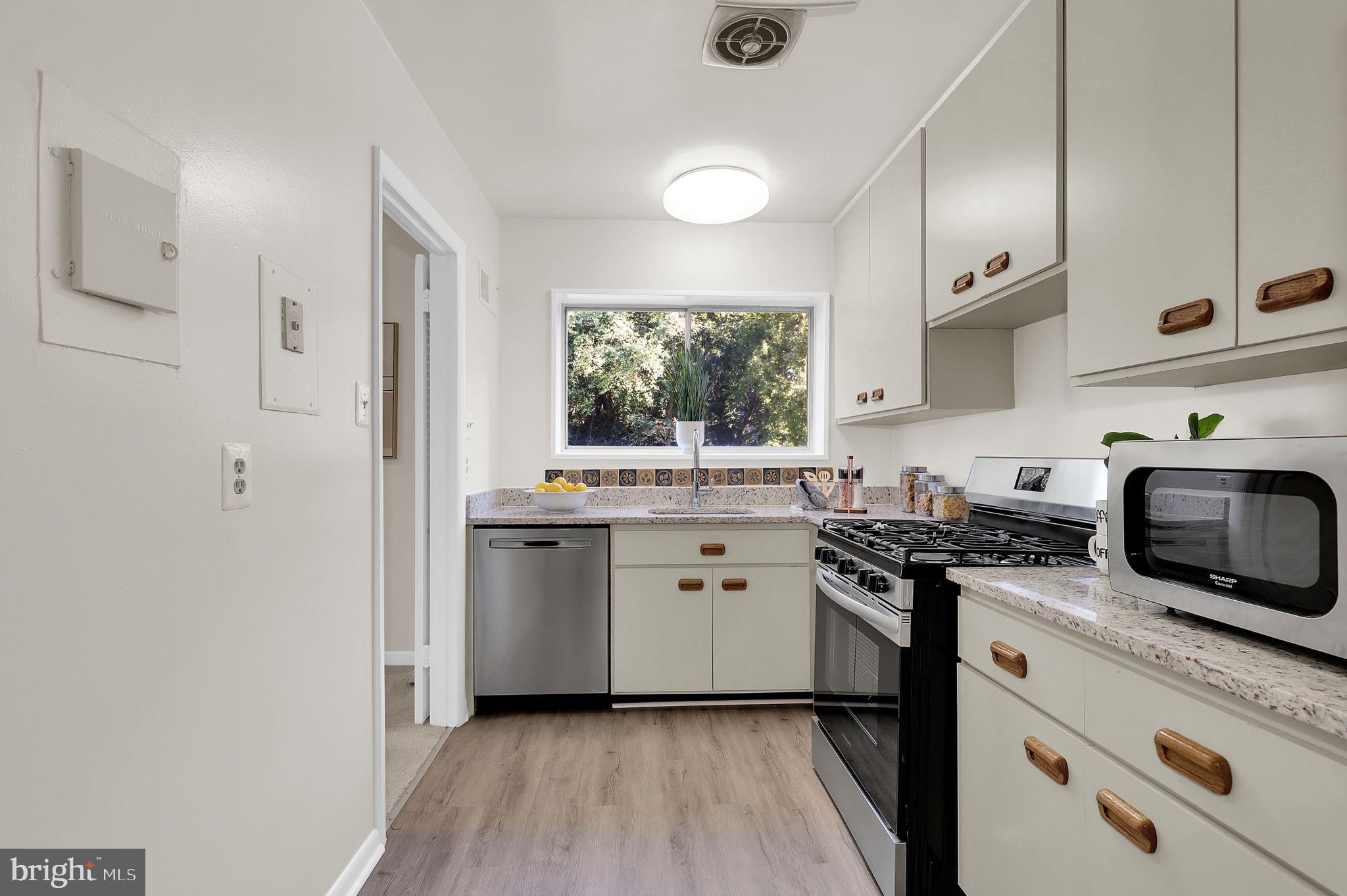 PARKSIDE CONDOMINIUMS - Residential