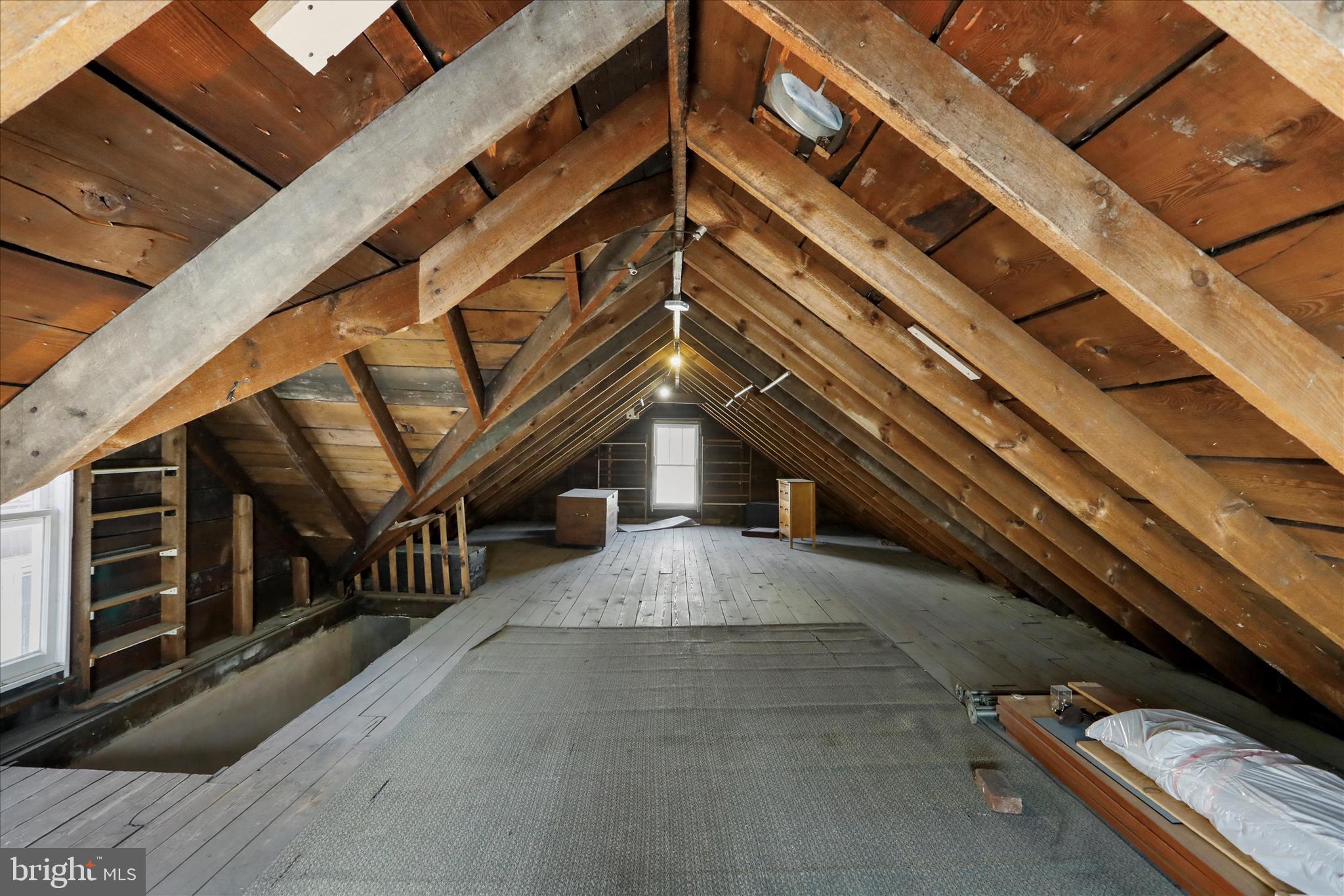 NORTH END - Residential