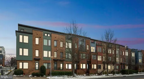 2957 Eskridge Road, Fairfax, VA MLS: VAFX2217856